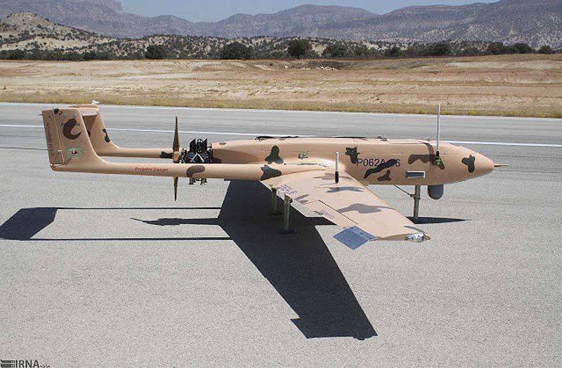 Заглянем внутрь пункта управления иранским беспилотником Mohajer-4