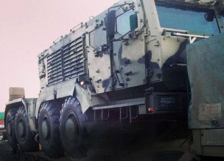 KamAZ a construit un tracteur à plusieurs roues dans l'intérêt du ministère de la Défense