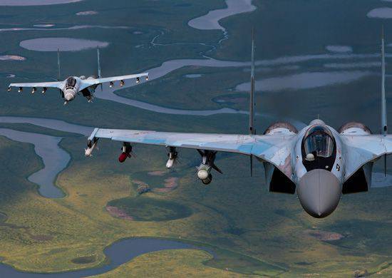 Su-35 a effectué un ensemble de missions tactiques de vol dans le ciel au-dessus des îles Kouriles