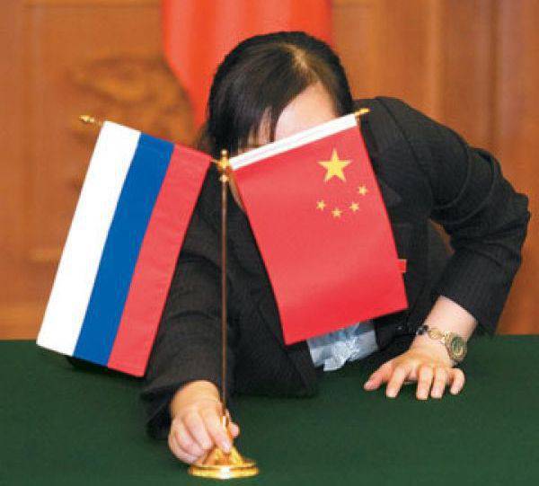 Medien: Der Westen sollte sich vor dem russisch-chinesischen „Koloss“ in Acht nehmen