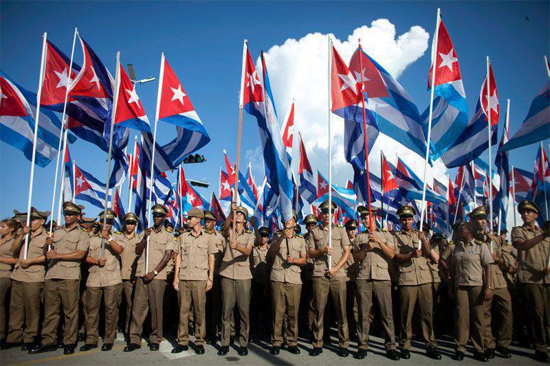 МИД РФ: Россия не собирается открывать военную базу на Кубе, а рассматривает возможность создания ремонтного авиационного центра