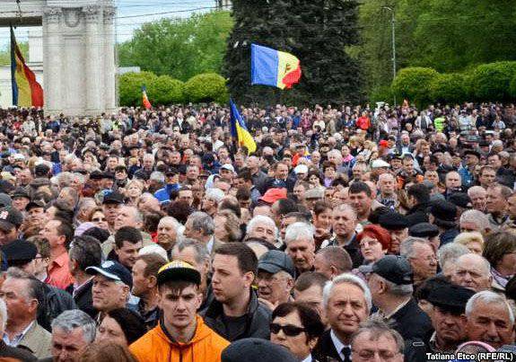 Moldova hükümeti görevden alındı