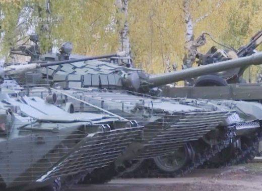 Belarusian military strengthened the protection of the BTR-80, T-72B and BMP-2