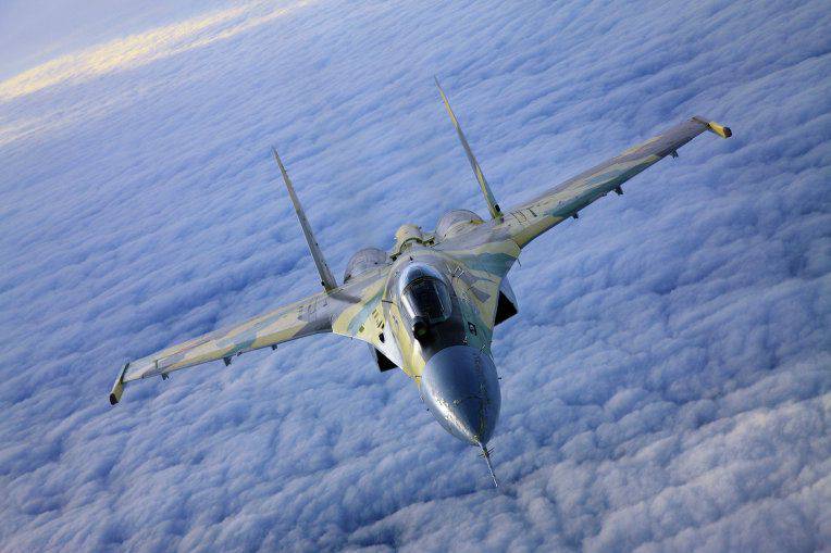 Korochenko: le forniture Su-35 agli Emirati Arabi Uniti renderanno l'Aeronautica Militare il più forte della regione