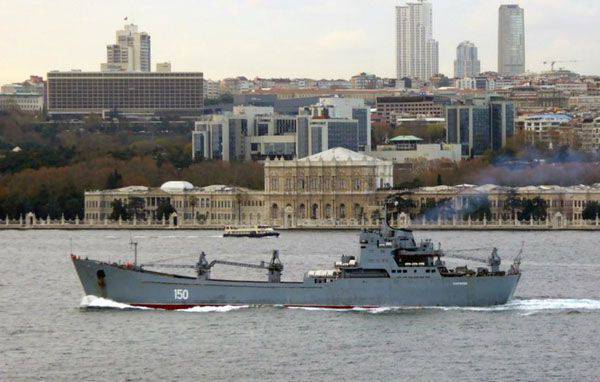 Turks are unhappy that the Saratov BDK did not raise the "guest" flag when passing through the Bosphorus