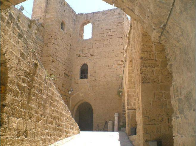 Fortaleza veneziana no norte do Chipre