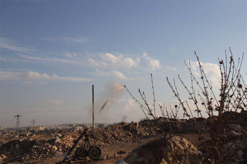 Militantes dispararam foguetes na maior cidade da Síria, Aleppo