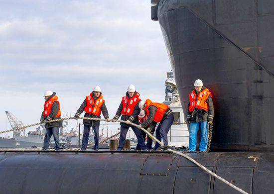 En diciembre 18, la colocación del submarino nuclear Emperor Alexander III está programada para la Armada rusa