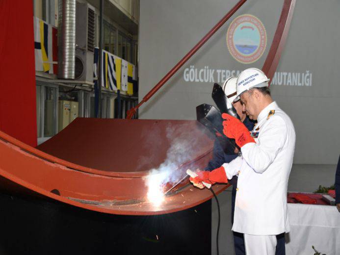 Media: Turkey stayed with the laying of a new diesel-electric submarines for several years