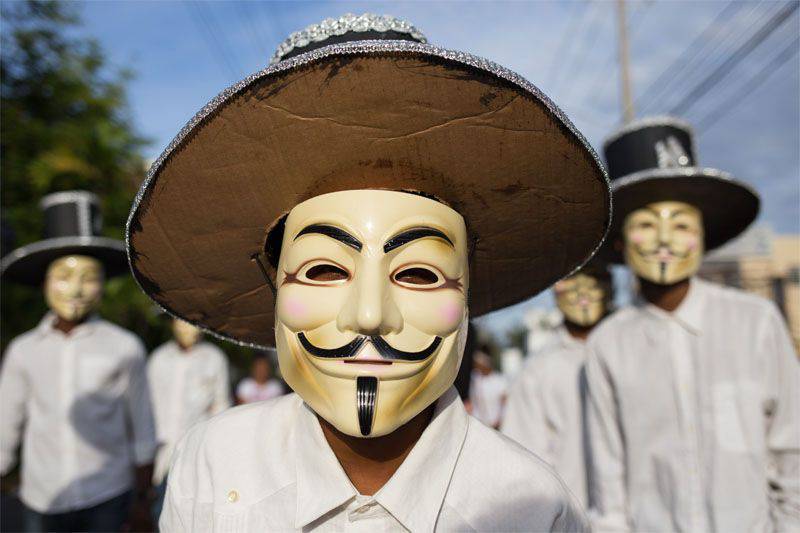 Anonymous угрожает Турции кибер-войной в случае продолжения контактов с боевиками ДАИШ (ИГ)