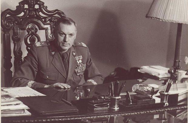 2カ国の息子、2軍の元帥：コンスタンティンロコソフスキー