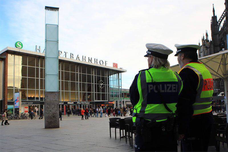 In Cologne, unidentified persons declared a "hunt" for migrants