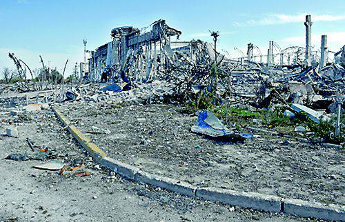 La délégation française a examiné les ruines de l'aéroport de Donetsk et du monastère Saint Iverski pour préparer un rapport spécial