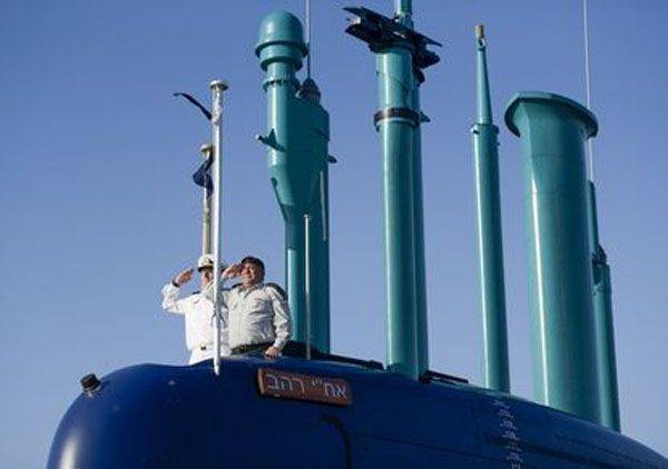 Израиль встретил субмарину "Рахав", ставшую самой дорогой подводной лодкой ВМС страны