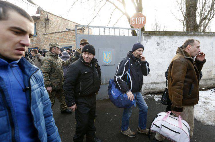 Ukrayna Savunma Bakanlığı vatandaşlara yedinci seferberlik dalgasını vaat etti