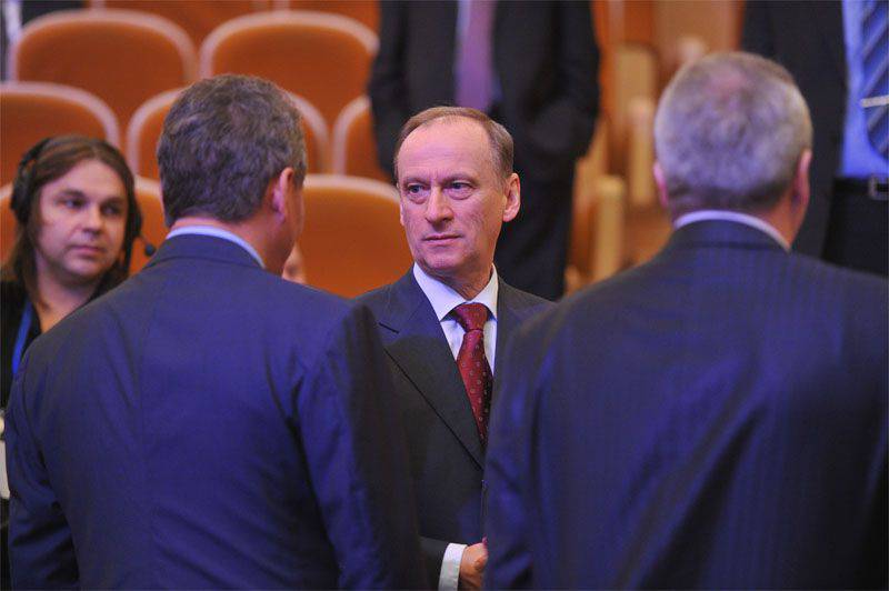 Nikolai Patrushev in un'intervista a MK ha parlato a favore di "ringraziare gli Stati Uniti per la Crimea"