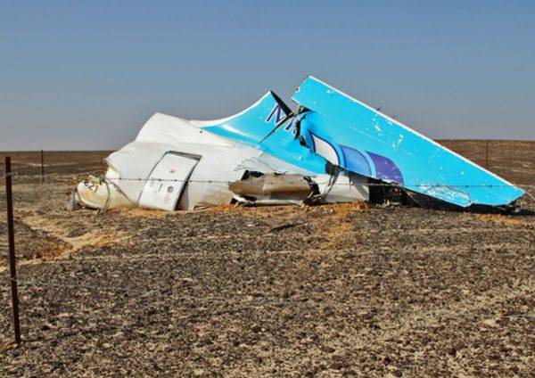 Rusya ve Mısır istihbarat teşkilatları, A321'ta patlayıcı cihazı taşıyan teröristlerin kimliğini belirledi.