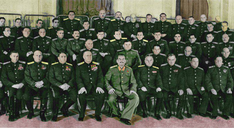 Stalin'den Pokryshkin'e