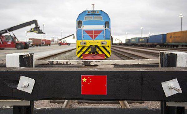 Les journées 16 du train de fret ukrainien "tournaient autour" de la Russie sur le chemin de la Chine