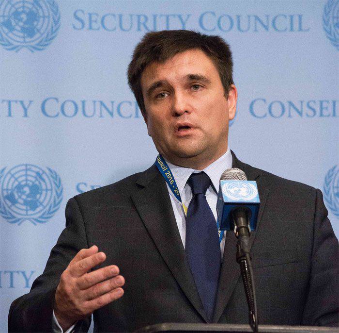 Klimkin considera a parceria com Ancara "a pedra angular da segurança no Mar Negro"