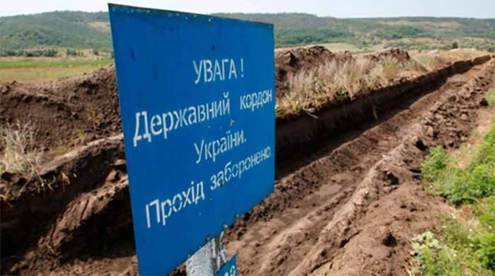 Ukraine’s security “enhanced” due to 230 km of anti-tank ditches in the east of the country