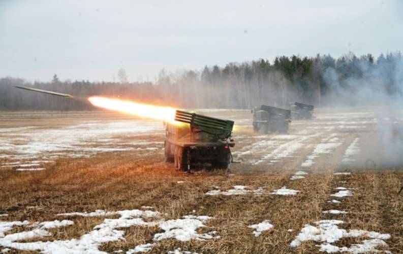 Belarus Savunma Bakanlığı, Ukrayna sınırı yakınlarında büyük çaplı tatbikat gerçekleştirdi