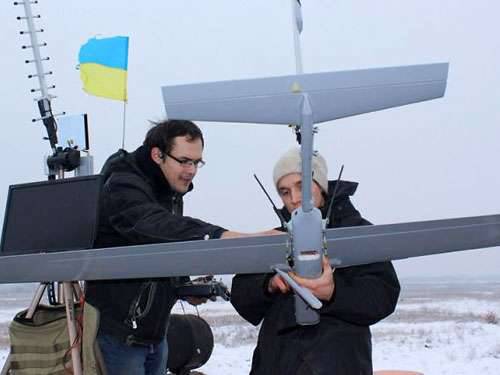 Ukroboronprom: sono in corso lavori preparatori per creare un drone d'attacco ucraino in grado di distruggere un carro armato