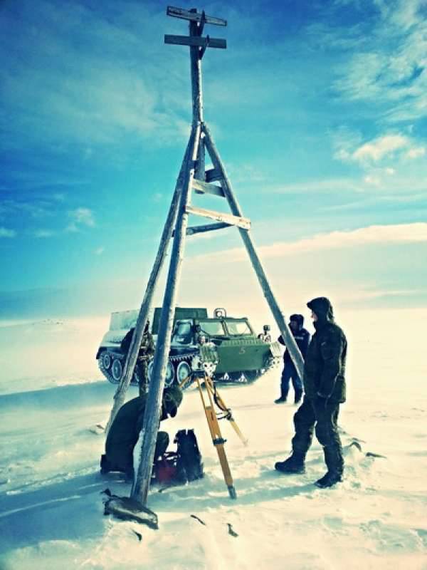 Землю расчертив на квадраты… Землю расчертив на квадраты…