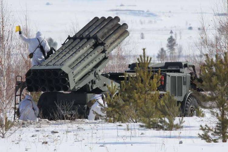 Eight systems "Hurricane" entered the artillery unit ZVO