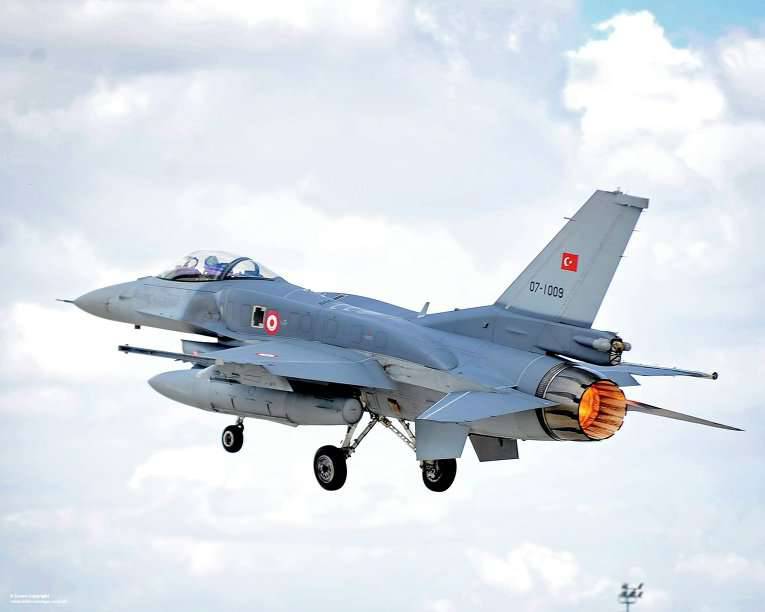 Des avions turcs et saoudiens ont commencé des exercices communs dans le centre de la Turquie