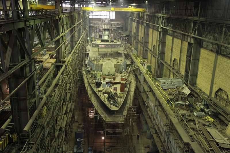 At the Severnaya Verf shipyard they are preparing to install the engines on the corvette “Gremyaschy”