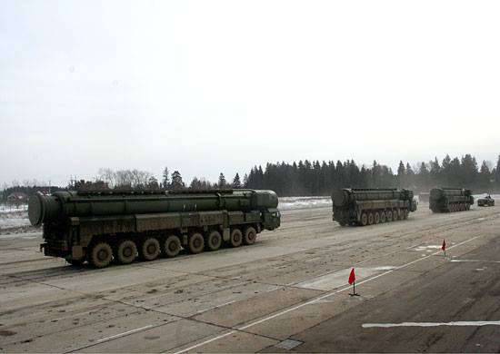 Teikovsky "Yars"는 Victory Parade 참가를 준비하기 위해 모스크바 지역으로 보내집니다.