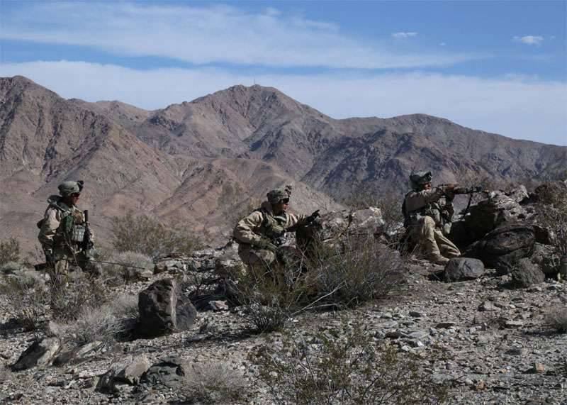 ワシントンはイラクの軍事基地に海兵隊を再配置した