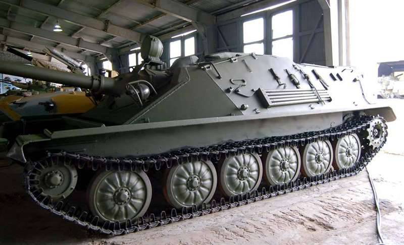 L'armée vietnamienne a renvoyé le soviet ACS-85 au service