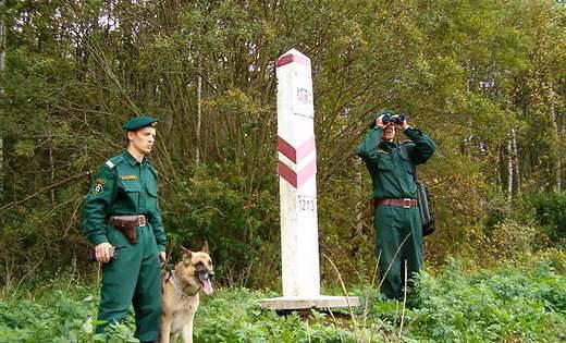 Latvia erected the first 3 km of fence on the border with Russia