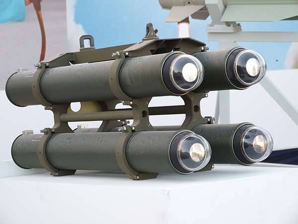 Azerbaijani Mi-17 armed with Israeli missiles