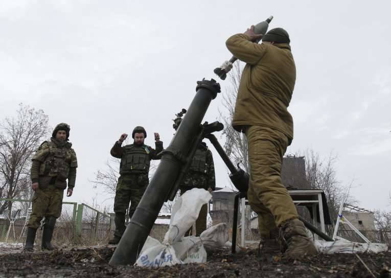 DPR köylerinde, Ukrayna güvenlik güçleri, 60 dakikadan daha fazla bir süre yayınladı