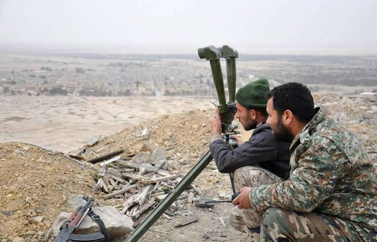 Syrian government forces occupied the commanding heights of the city of El Qaryatayn