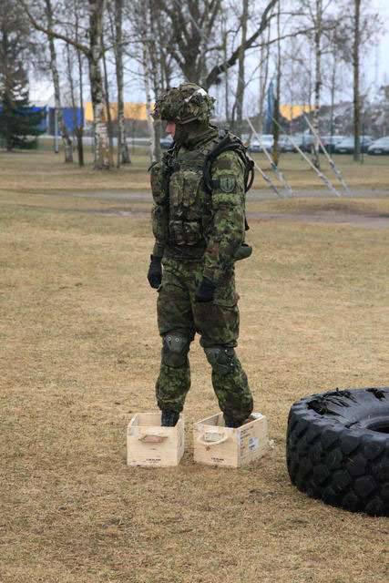 波罗的海士兵正准备进行联合演习