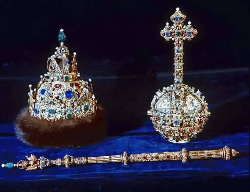 Шапка Мономаха – российский имперский символ