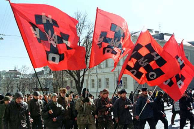 Украјински радикали позвали су да се ограде од „злочиначког пројекта Авакова и Турчинова“ и обећали председнику Порошенку метак у „мрачном подруму“