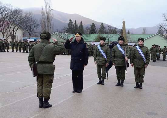 在荒谬的剧院继续戏剧：基辅法院颁发许可证，逮捕黑海舰队司令海军上将亚历山大维特科