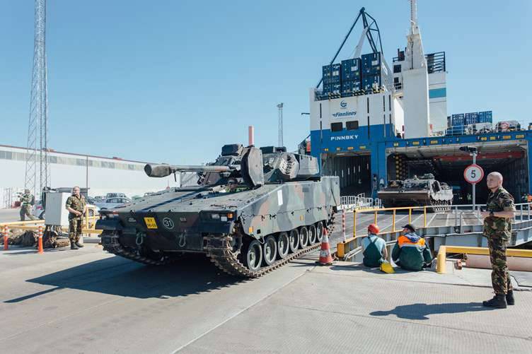 Military equipment from the Netherlands arrived in Estonia