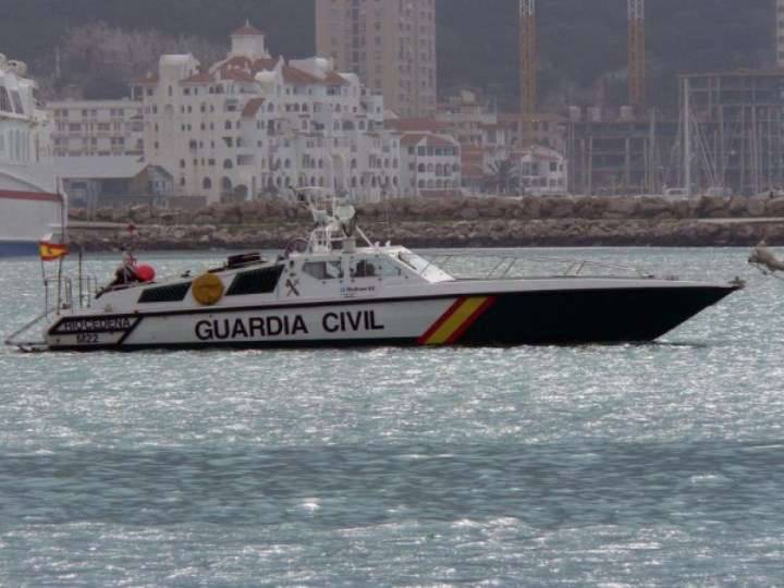 Media: Spanish boat tried to prevent the American submarine from approaching in Gibraltar