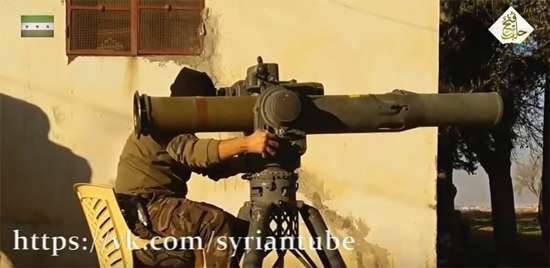 Боевики утверждают, что в провинции Алеппо с помощью TOW подбили танк Т-90. Видео