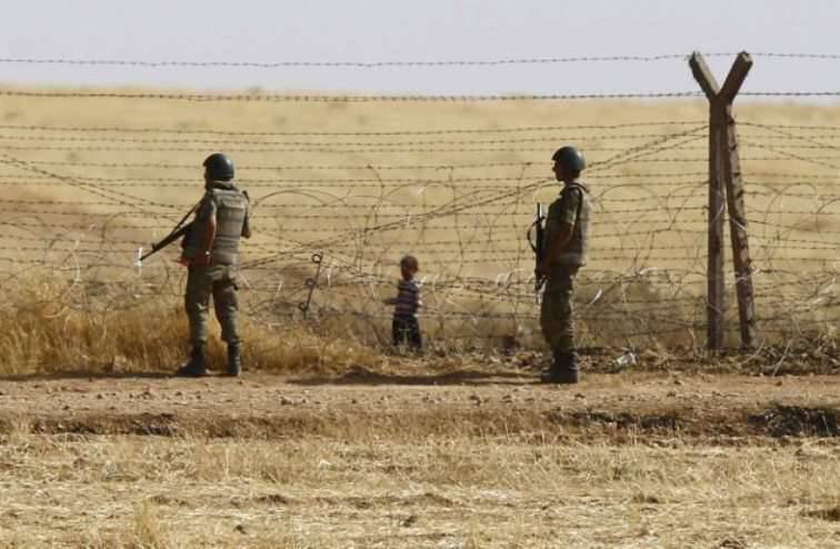 Human rights activists: Turkish border guards killed five Syrian refugees in 3 of the day