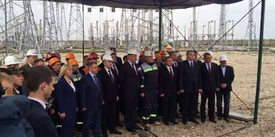 Lancio della 4-th (ultima) linea di energia ponte verso la Crimea