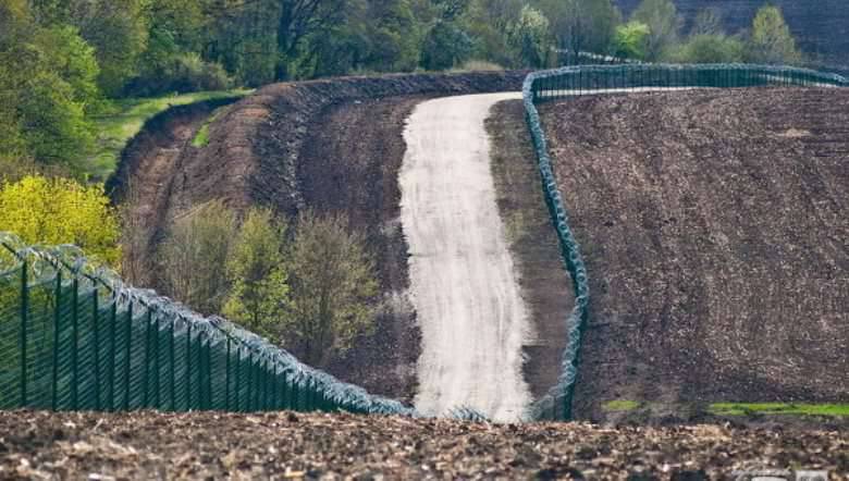 Región de Lugansk cercada de Rusia