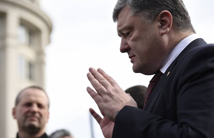 Poroshenko: "We protect Europe from barbarism and tyranny"