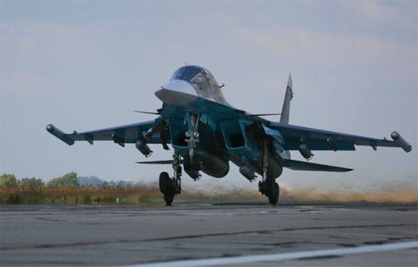 Su-34 VKS RF traf die Ölraffinerie der ISIS-Kämpfer in der Provinz Hassek (SAR)